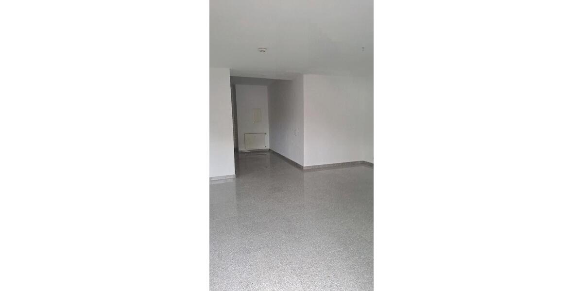 Erdgeschoßwohnung Losheim am See - 2 Zimmer, 65 m&sup2;, 650&euro; | Angebot:26439825