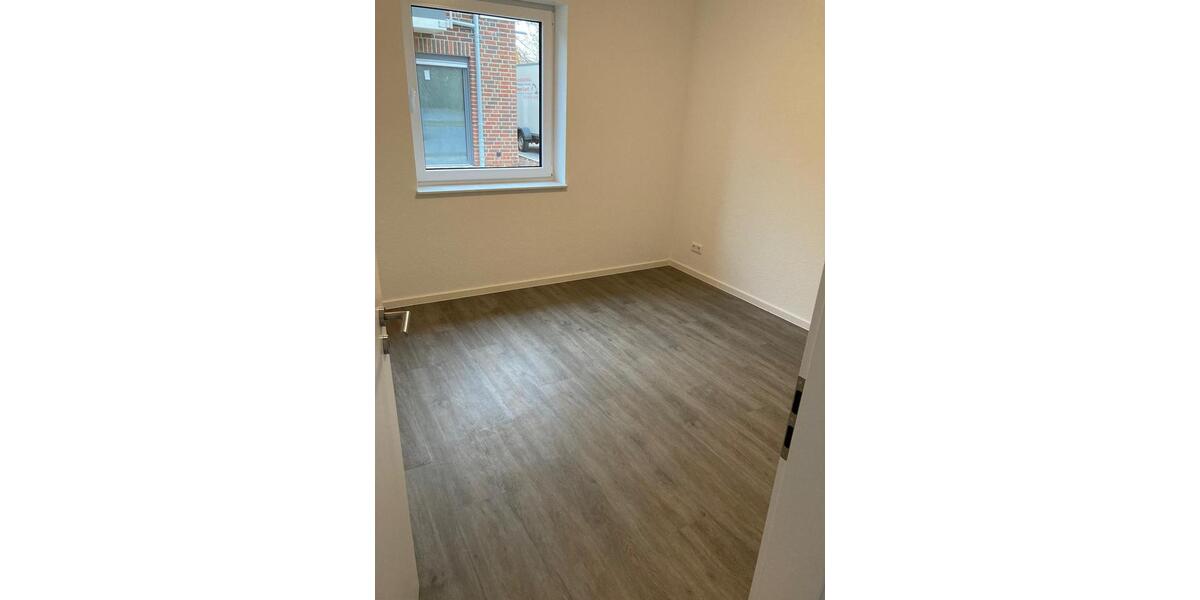 Erdgeschoßwohnung Ostrhauderfehn - 3 Zimmer, 82 m&sup2;, 780&euro; | Angebot:25995471