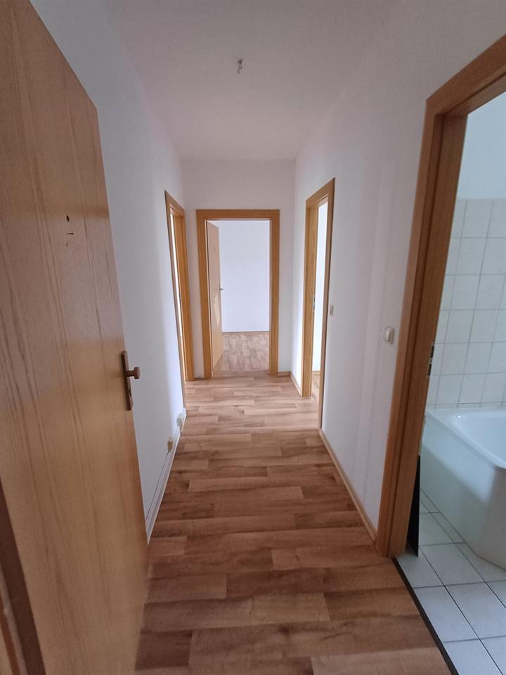 Helle und ruhige 3- Zimmer Wohnung mit Balkon