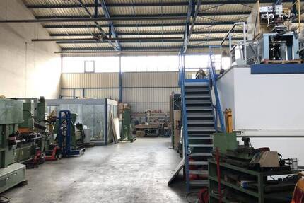 Lager mit Büro Nähe Autobahn A6 zimmer