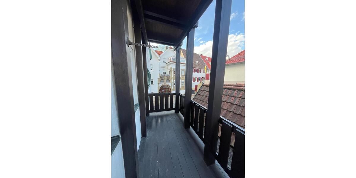 Etagenwohnung Gundelsheim - 3 Zimmer, 100 m&sup2;, 1.330&euro; | Angebot:25143885