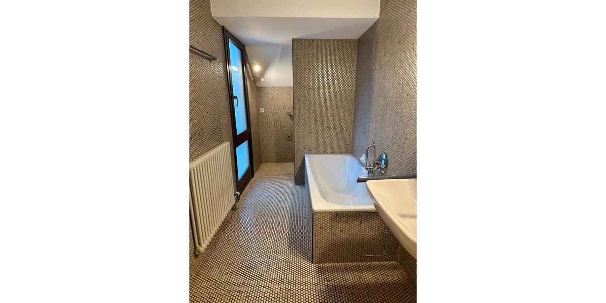 Etagenwohnung Ellwangen (Jagst) - 4 Zimmer, 107 m&sup2;, 1.050&euro; | Angebot:26600779