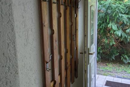 1 Zimmer möbliert mit Dusche und eigenem Zugang zu vermieten 1 zimmer