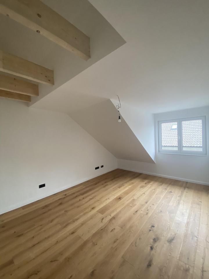 Tolle 3 Zimmer Wohnung Zweitbezug!