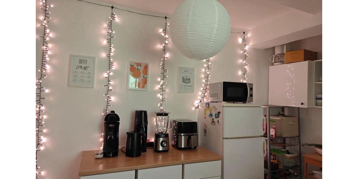 Dachgeschoßwohnung Marburg - 3 Zimmer, 80 m&sup2;, 1.200&euro; | Angebot:26567835