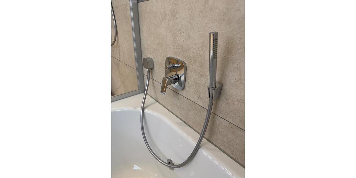 Dachgeschoßwohnung Straubing - 2 Zimmer, 92 m&sup2;, 1.100&euro; | Angebot:24748856