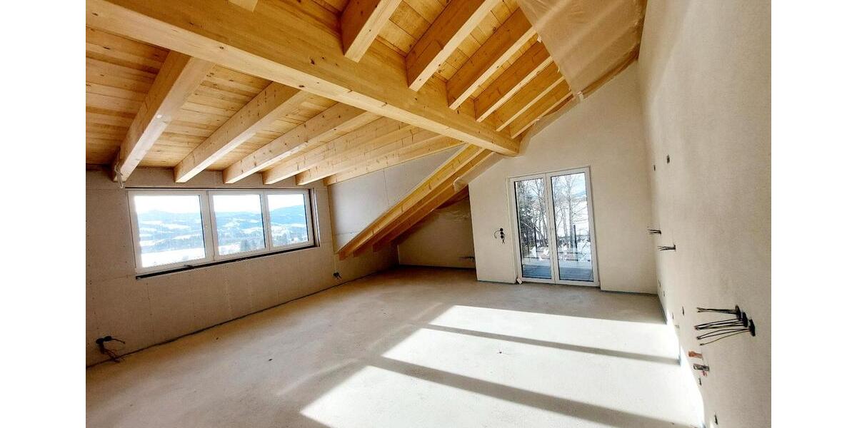 Dachgeschoßwohnung Sulzberg - 3 Zimmer, 105 m&sup2;, 1.600&euro; | Angebot:24464301