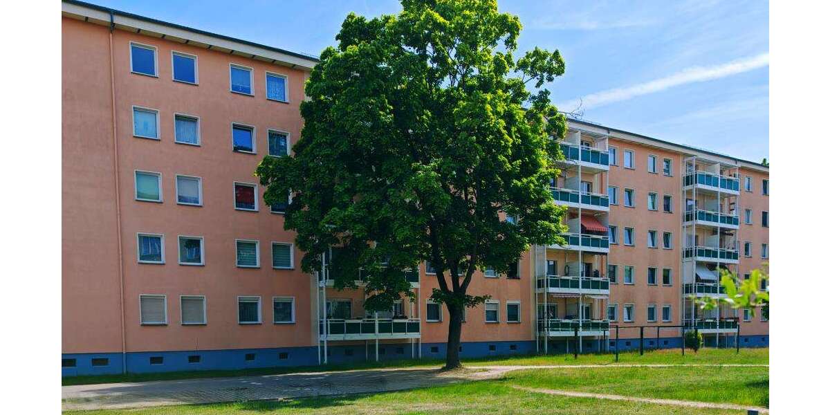 Etagenwohnung Hoyerswerda Neustadt - 4 Zimmer, 71 m&sup2;, 389&euro; | Angebot:26121206