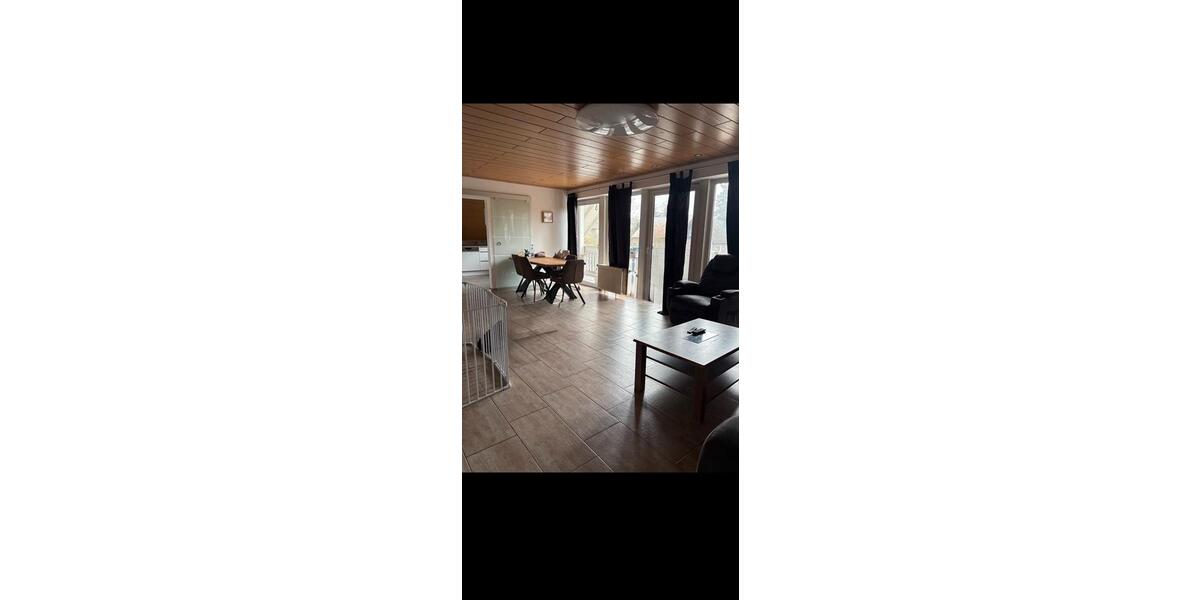 Dachgeschoßwohnung Tiefenbach - 3.5 Zimmer, 103 m&sup2;, 850&euro; | Angebot:26603501