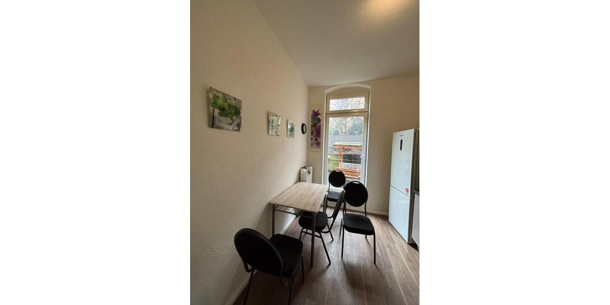Wohnen auf Zeit Halle (Saale) Büschdorf - 12 Zimmer, 12 m&sup2;, 12&euro; | Angebot:10294514