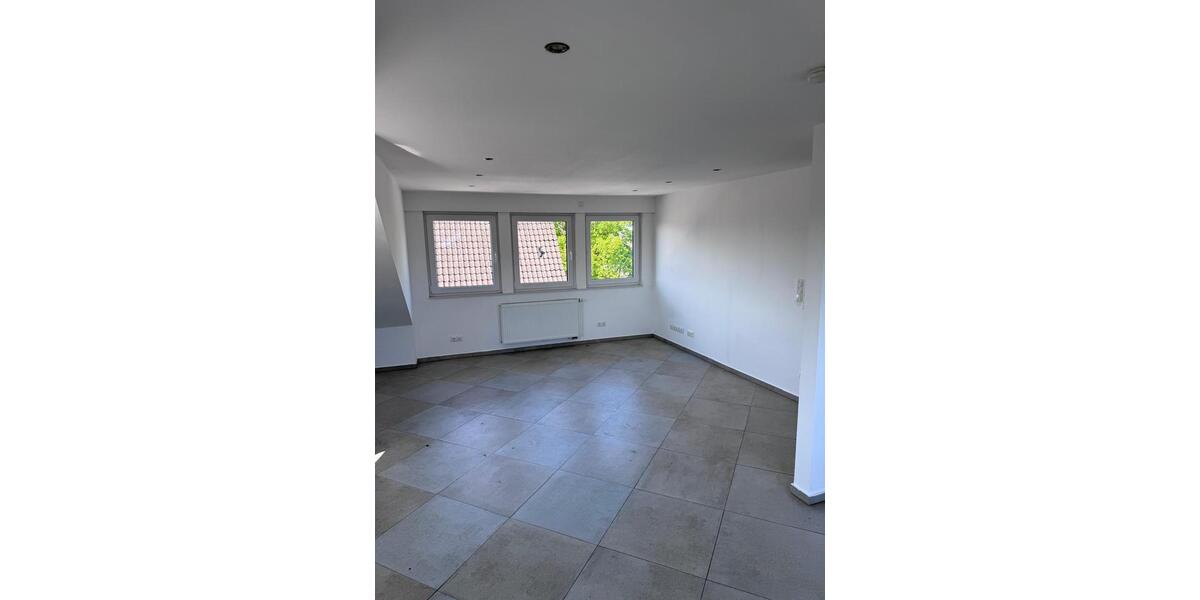 Dachgeschoßwohnung Lotte - 4 Zimmer, 69 m&sup2;, 740&euro; | Angebot:26440871