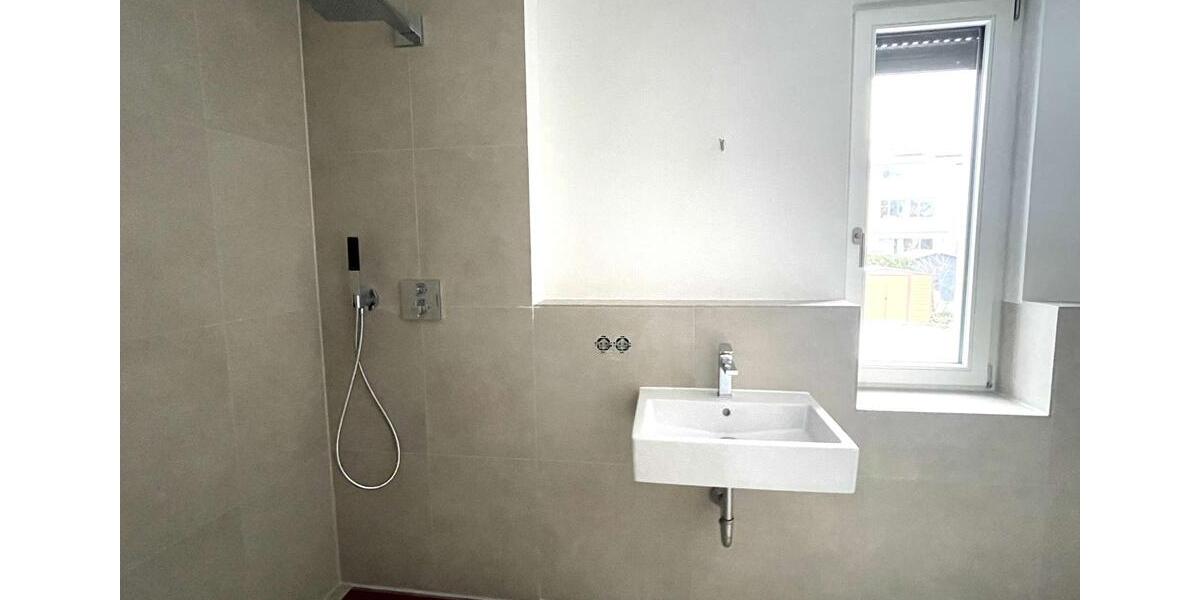 Etagenwohnung Frankfurt am Main Bergen-Enkheim - 5 Zimmer, 132 m&sup2;, 2.550&euro; | Angebot:24865268