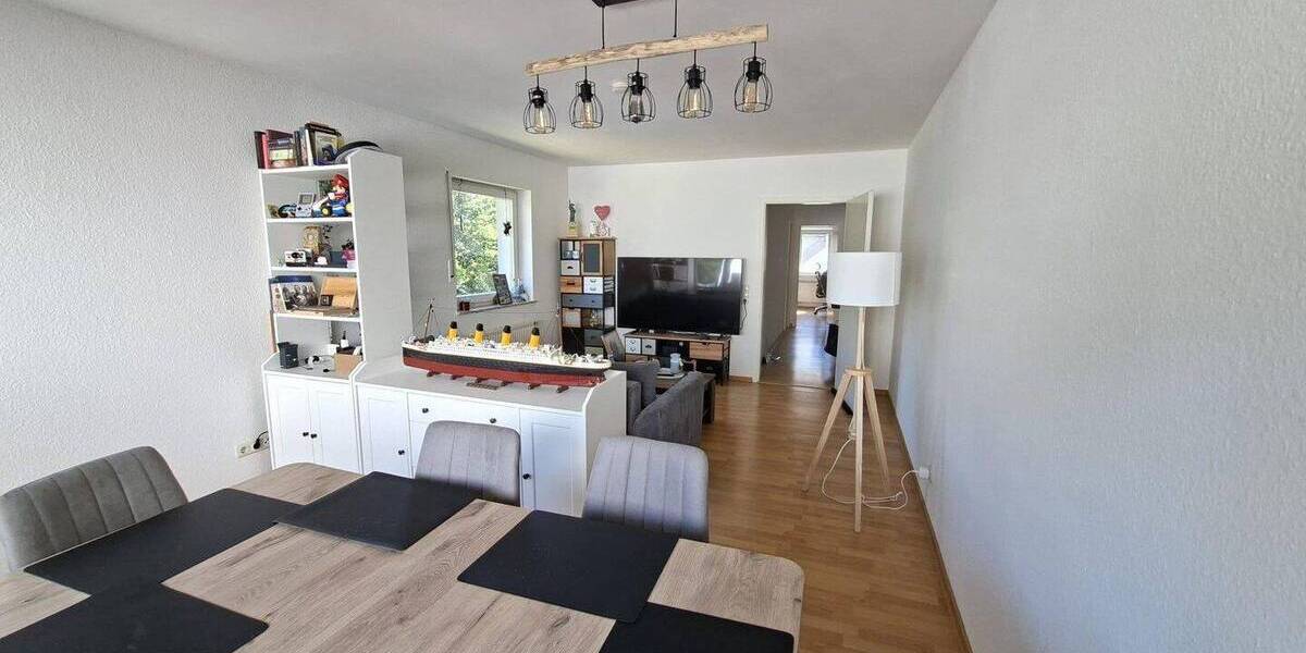Etagenwohnung Bornheim - 2 Zimmer, 61 m&sup2;, 710&euro; | Angebot:26731063
