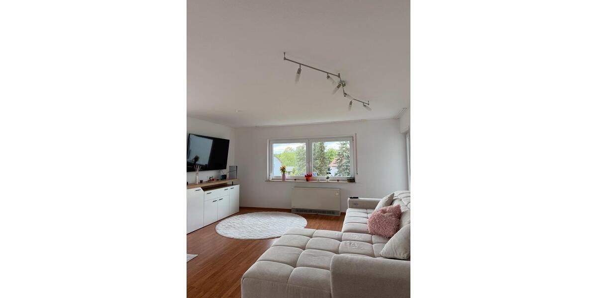 Etagenwohnung Neckarbischofsheim - 2 Zimmer, 63 m&sup2;, 590&euro; | Angebot:26641474