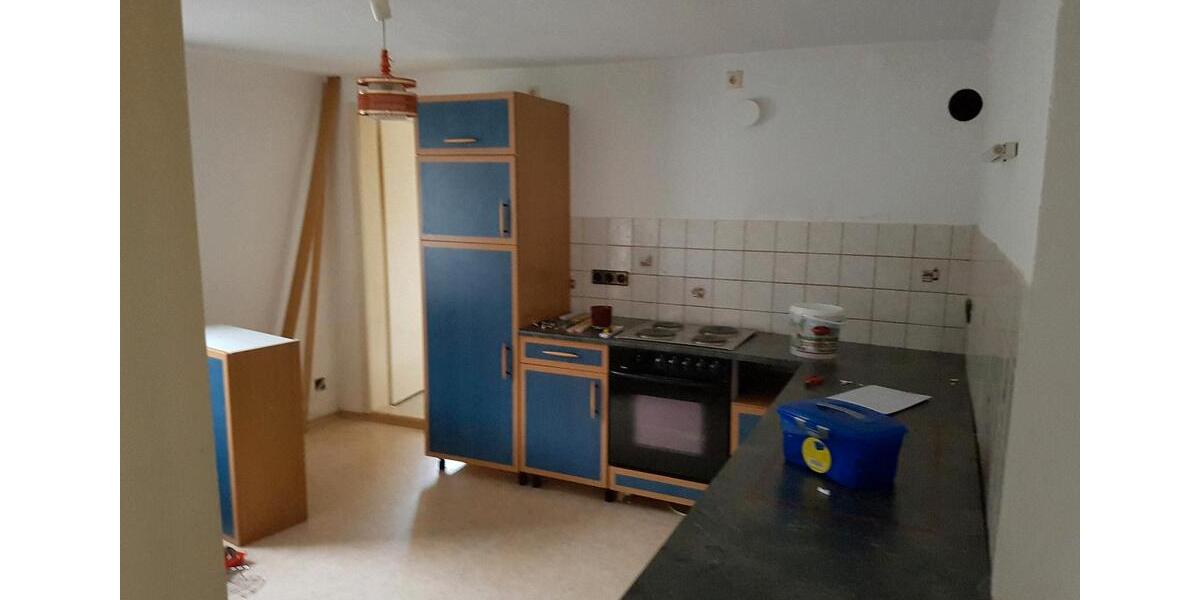 Reihenhaus Roding - 7 Zimmer, 220 m&sup2;, 700&euro; | Angebot:25287777