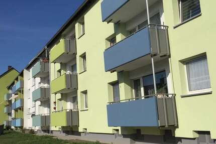 Wohnung Recklinghausen Hochlarmark - 3 Zimmer, 66 m&sup2;, 579&euro; | Angebot:27098359