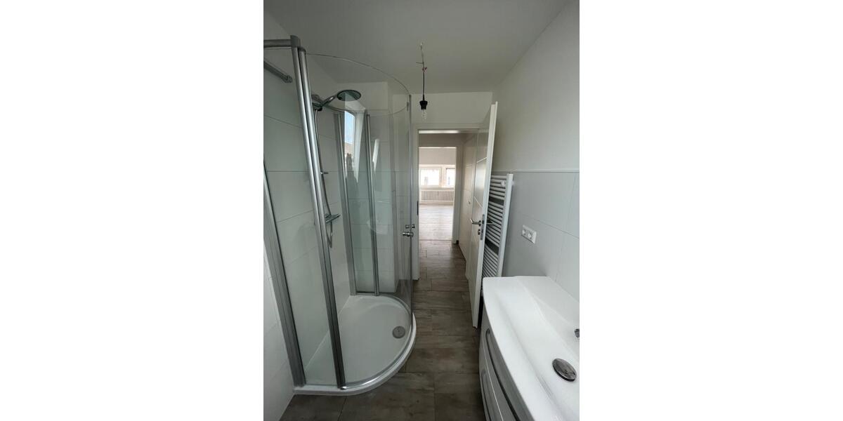 Dachgeschoßwohnung Wolfsburg - 4 Zimmer, 53 m&sup2;, 500&euro; | Angebot:26558069
