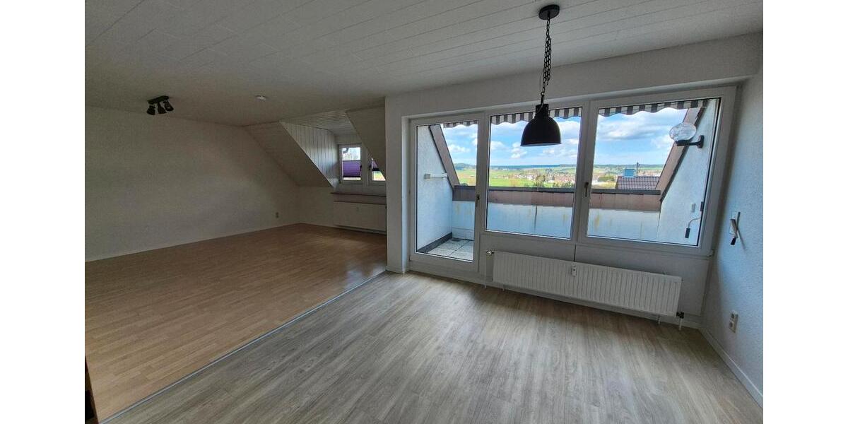 Dachgeschoßwohnung Brigachtal - 3.5 Zimmer, 87 m&sup2;, 880&euro; | Angebot:26336077