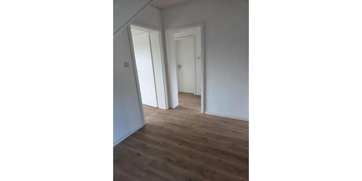 Schöne, helle 3-Zi. mit Terrasse + 2 Stellplätzen in Wiesenfeld 3 zimmer