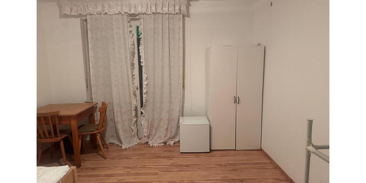 Wohnen auf Zeit Bühl - 1 Zimmer, 15 m&sup2;, 390&euro; | Angebot:24856923