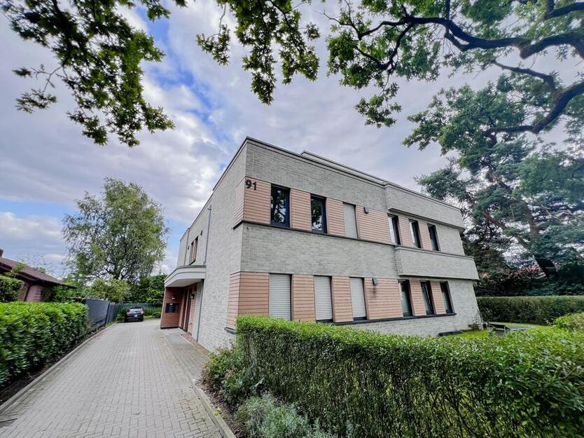 Moderne 2-Zimmer-Wohnung mit Einbauküche und Terrasse in Bloherfelde