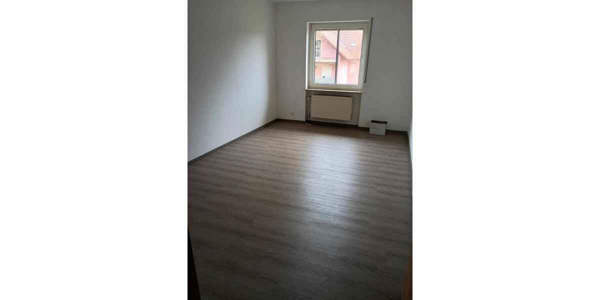 Etagenwohnung Hardheim - 3 Zimmer, 85 m&sup2;, 650&euro; | Angebot:26049570