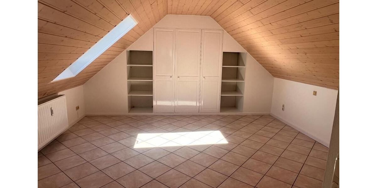Maisonettenwohnung Hamberge - 4 Zimmer, 153 m&sup2;, 1.200&euro; | Angebot:26615062