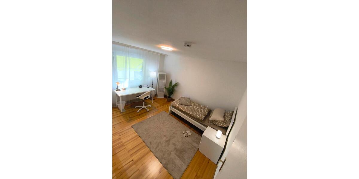 ✨StudentinnenAzubine - Helles WG Zimmer in ruhige Lage Pfersee✨ 3 zimmer