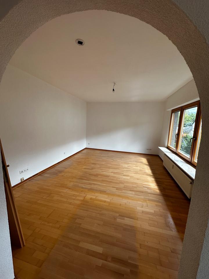 Neu renoviertes Haus zentral gelegen jedoch mit viel Grünfläche