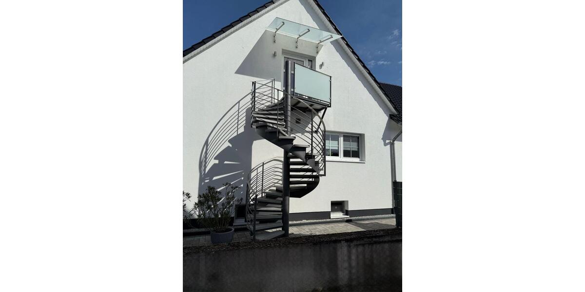 Exklusive 3 Zimmer DG Wohnung in Wallerstädten für 1-2 Personen 3 zimmer