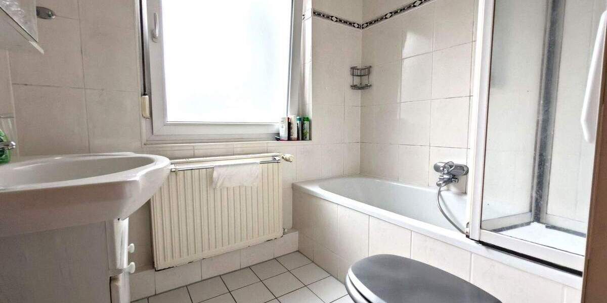 Reihenmittelhaus Bremen Altstadt - 4 Zimmer, 110 m&sup2;, 1.100&euro; | Angebot:25879505