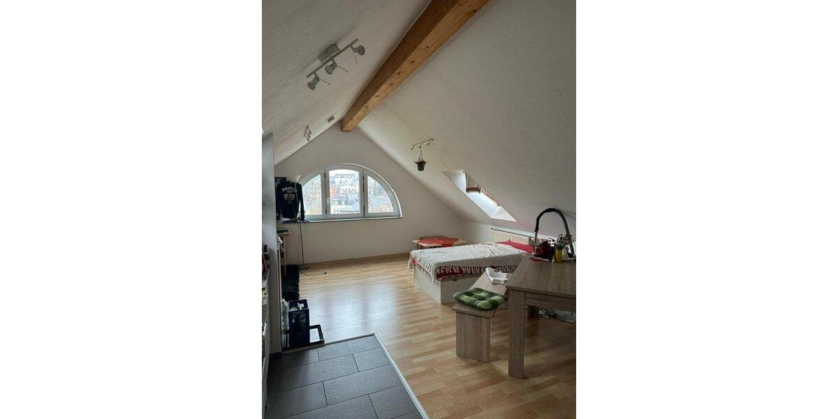 Dachgeschoßwohnung Plauen - 2 Zimmer, 39 m&sup2;, 278&euro; | Angebot:26645159