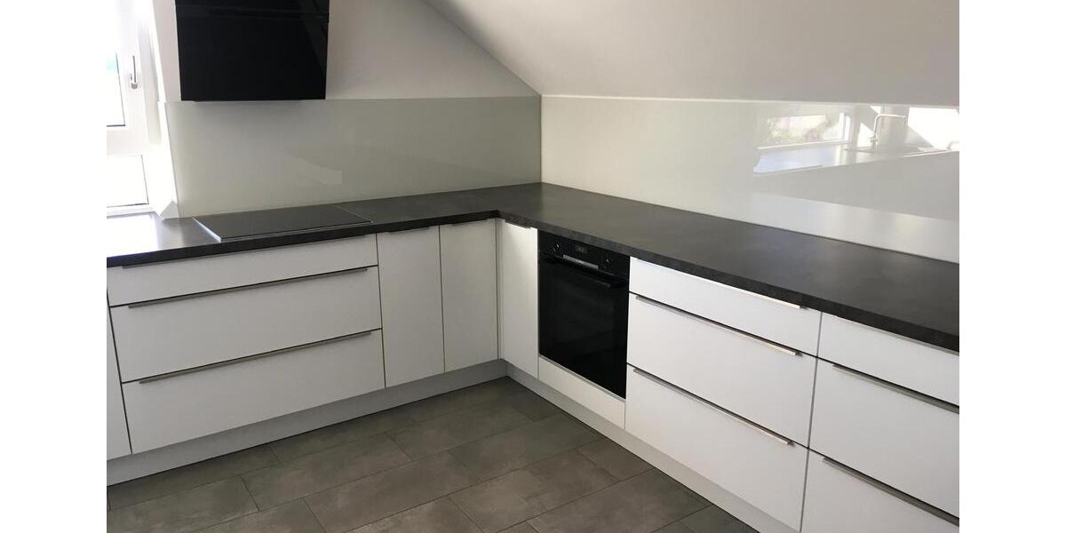 Dachgeschoßwohnung Schlier - 2.5 Zimmer, 72 m&sup2;, 800&euro; | Angebot:24600174