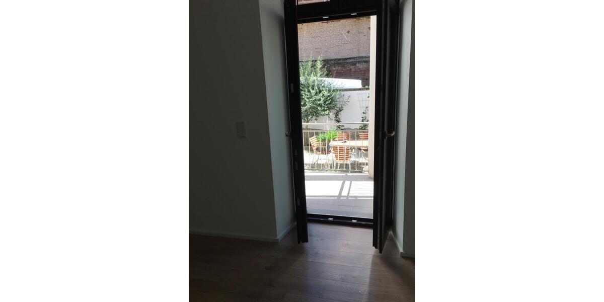 Erdgeschoßwohnung Saarbrücken - 2 Zimmer, 70 m&sup2;, 730&euro; | Angebot:26279515