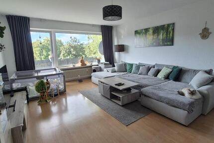 3-Zimmer-Whg. mit Panorama-Blick + Balkon in Winterberg-Hildfeld zimmer