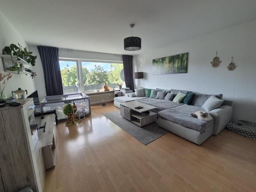 3-Zimmer-Whg. mit Panorama-Blick + Balkon in Winterberg-Hildfeld zimmer