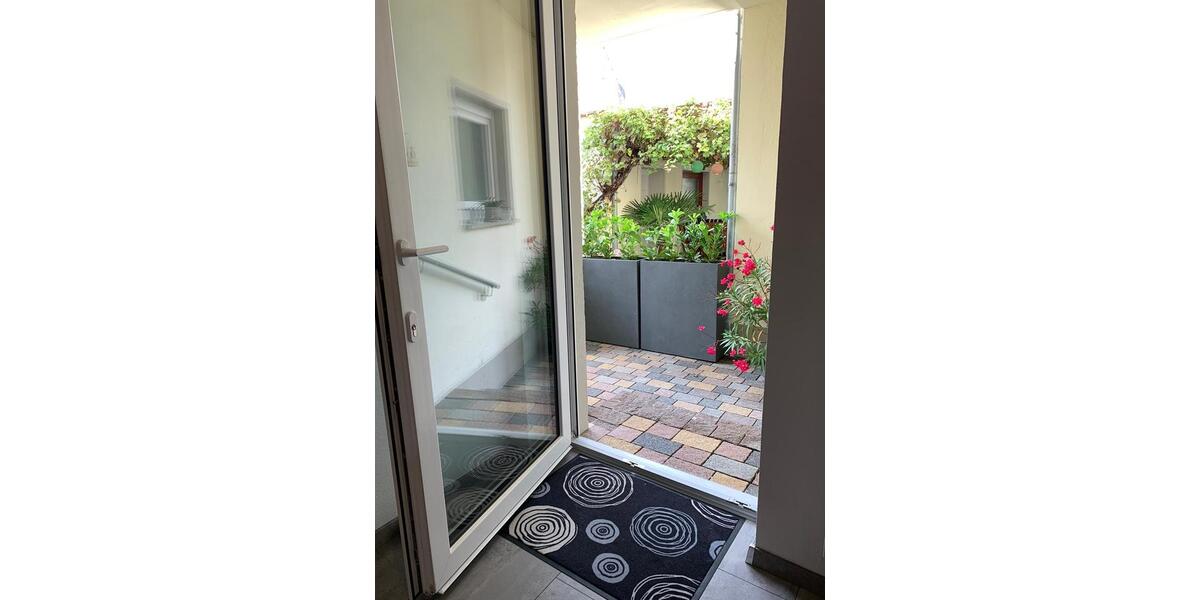 Helle moderne Ferienwohnung m. SAUNA auch PendlerLangzeitmiete 2 zimmer