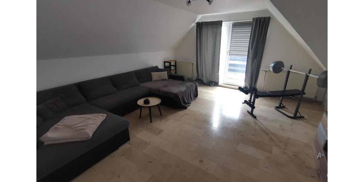 Dachgeschoßwohnung Heide - 4 Zimmer, 97 m&sup2;, 795&euro; | Angebot:26295053