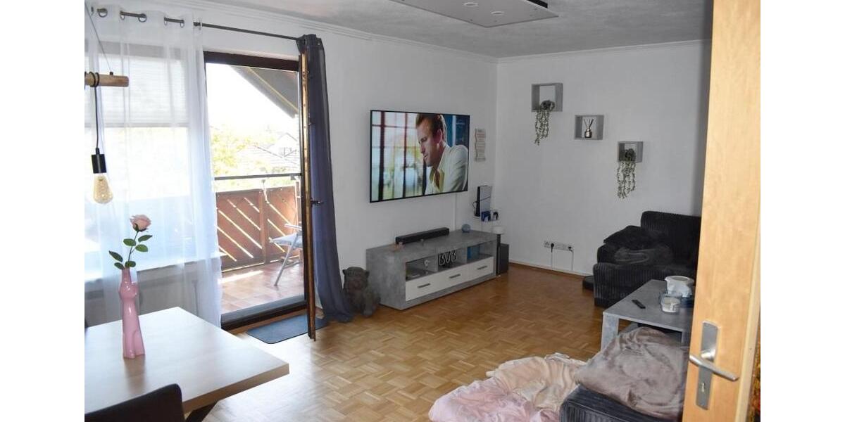 Dachgeschoßwohnung Espenau - 3 Zimmer, 80 m&sup2;, 800&euro; | Angebot:26444416