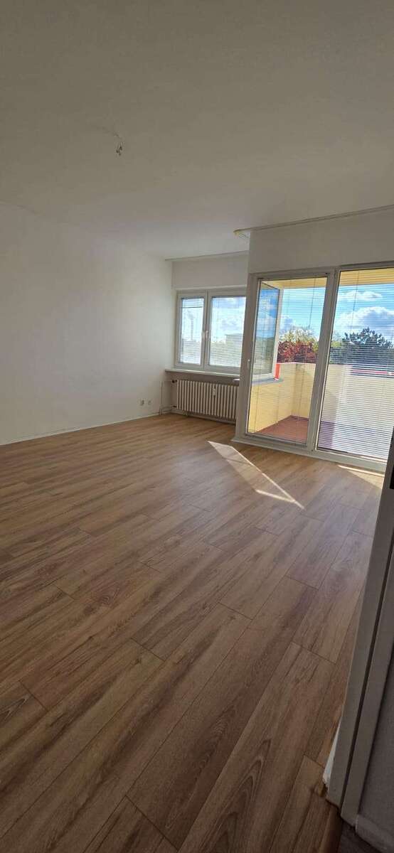 Wohnung zum Mieten in Berlin 468,62 € 61.58 m² 2 zimmer