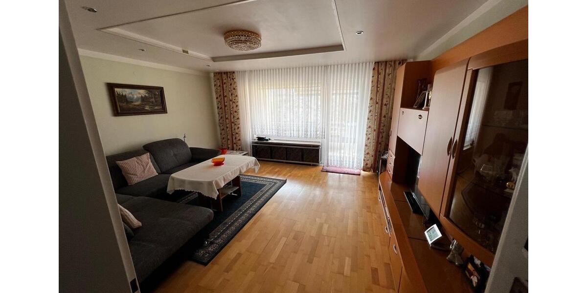 Etagenwohnung Wolfsburg Detmerode - 3 Zimmer, 72 m&sup2;, 870&euro; | Angebot:25048555