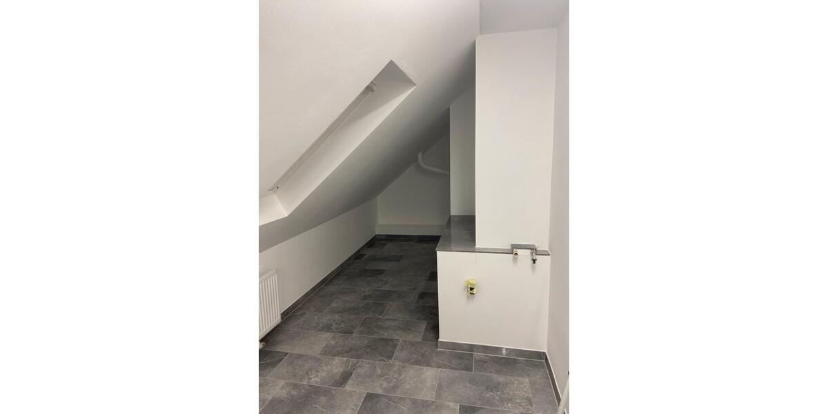 Etagenwohnung Wolfsburg Alt-Wolfsburg - 4 Zimmer, 90 m&sup2;, 780&euro; | Angebot:25715103