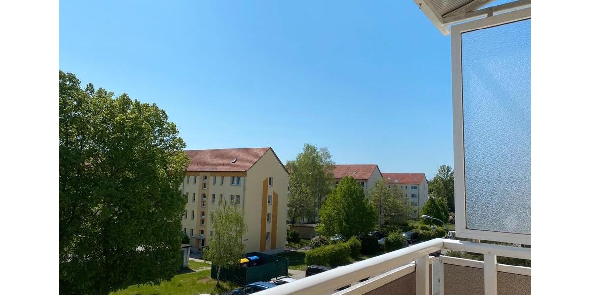 Etagenwohnung Borna - 2.5 Zimmer, 56 m&sup2;, 339&euro; | Angebot:26617973