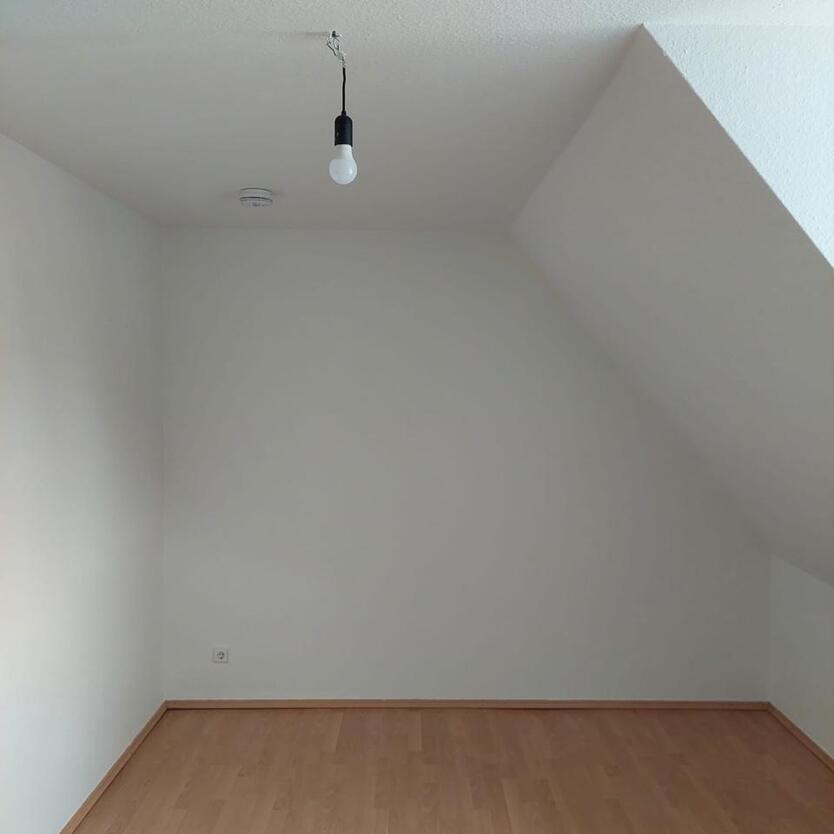 2er-WG in 3-Zimmer-Wohnung Nähe Uni & Science Park ab sofort