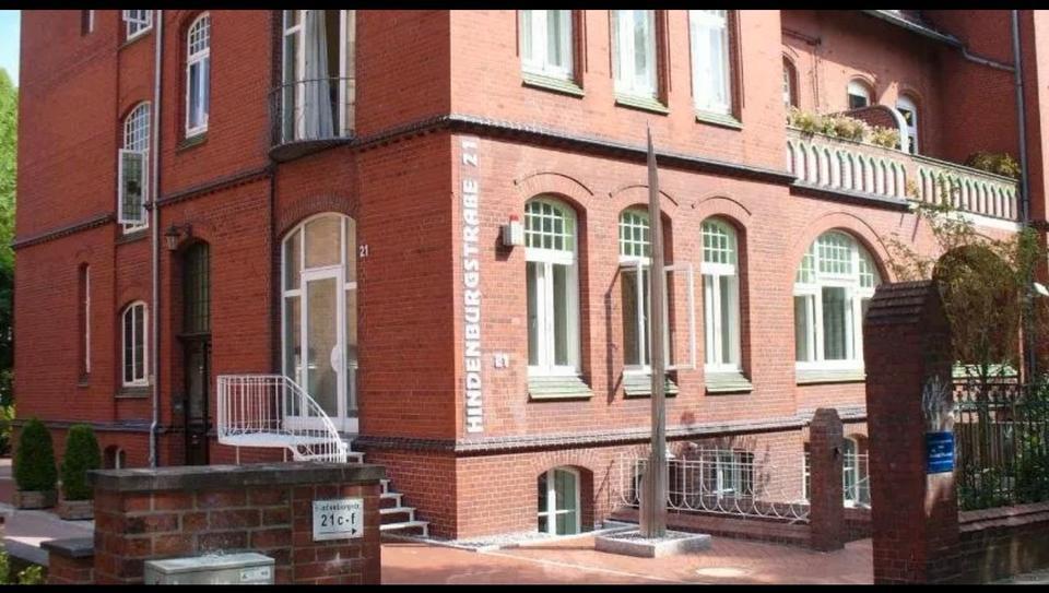 Praxisräume 147 m² in sanierter Jugendstilvilla
