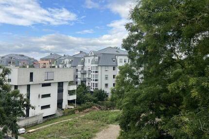 Himmlische Wohnung mit großer Dachterrasse, Fußbodenheizung und Lift!