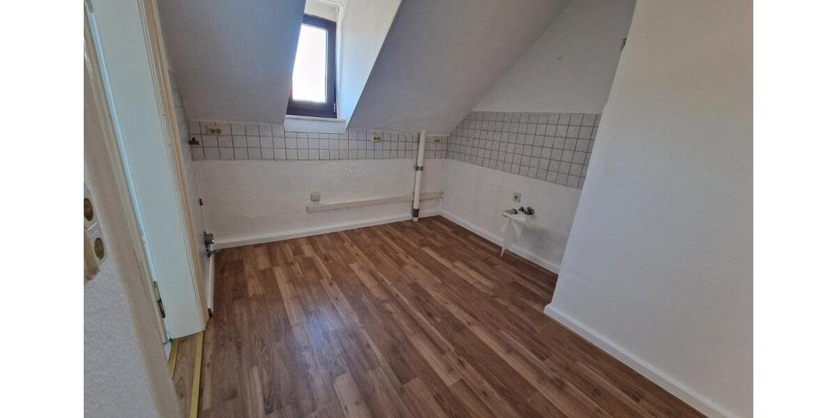 Dachgeschoßwohnung Bad Hersfeld - 5 Zimmer, 116 m&sup2;, 889&euro; | Angebot:26562895