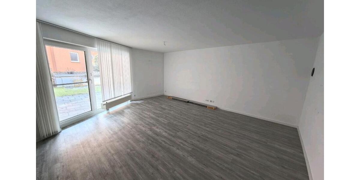 Erdgeschoßwohnung Backnang - 3.5 Zimmer, 78 m&sup2;, 1.100&euro; | Angebot:25178936