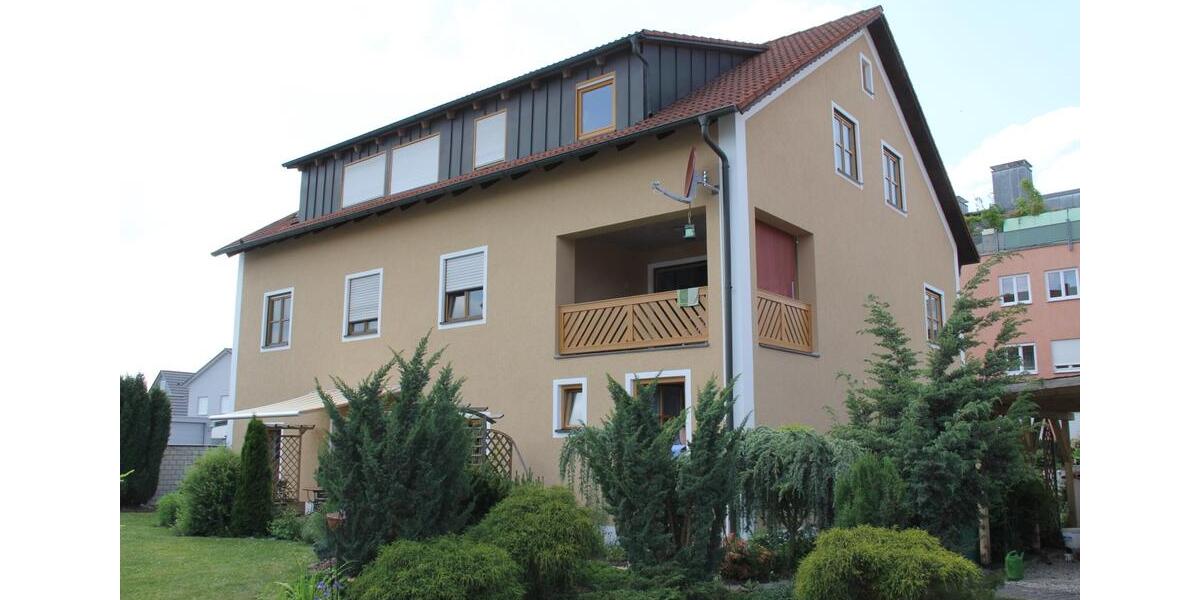 Erdgeschoßwohnung Schwandorf - 3 Zimmer, 108 m&sup2;, 1.200&euro; | Angebot:24837363