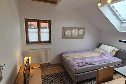 Wohnen auf Zeit Bichl - 3 Zimmer, 100 m&sup2;, 30&euro; | Angebot:26568170